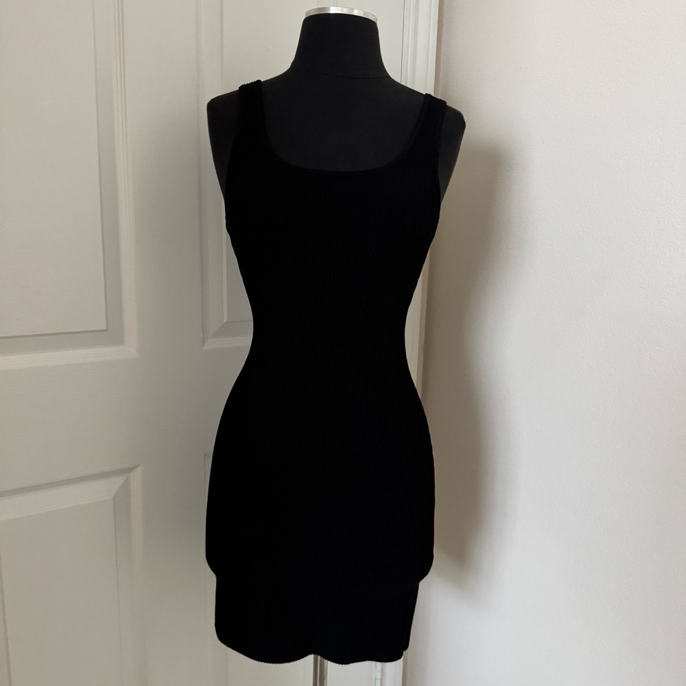 Aritzia Babaton Sculpt Knit Ribbed Black Dress Size XS - Picture 4 of 10